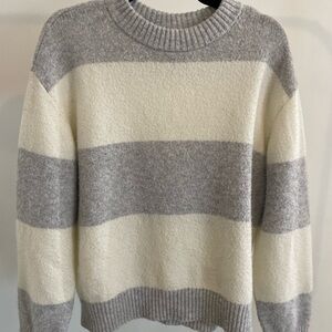 American Eagle Outfitters Gray and Cream Striped Sweater
